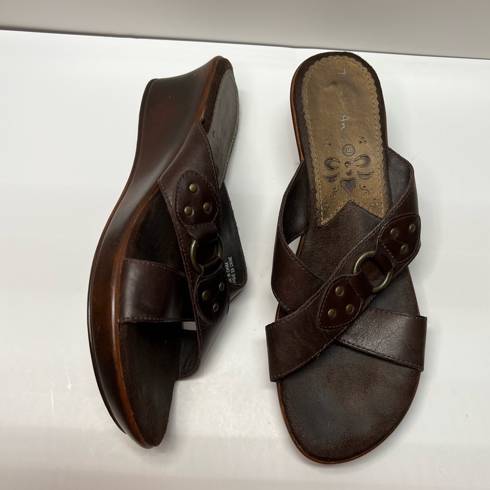 THOM MCAN vintage bohemian strappy brown leather slide on sandals size 9